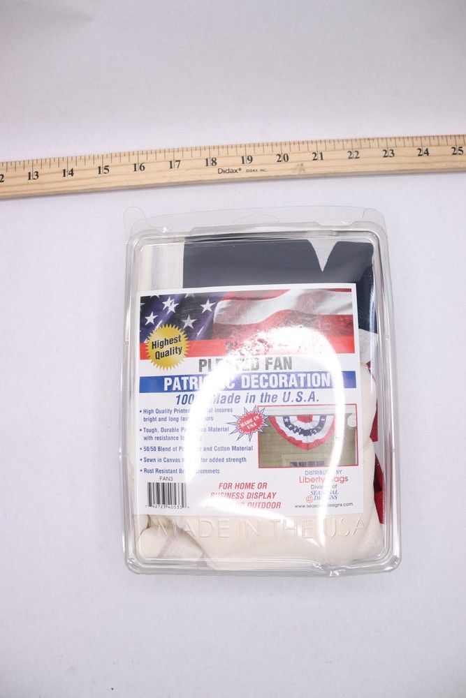 American Polycotton 3x6Ft Seasonal Fan Flag with Vibrant Designs-image