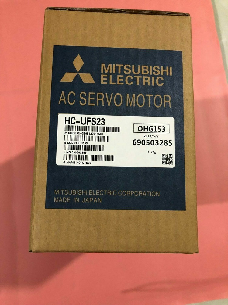1PCS NEW MITSUBISHI IN BOX servo motor HC-UFS23 HCUFS23 free shipping