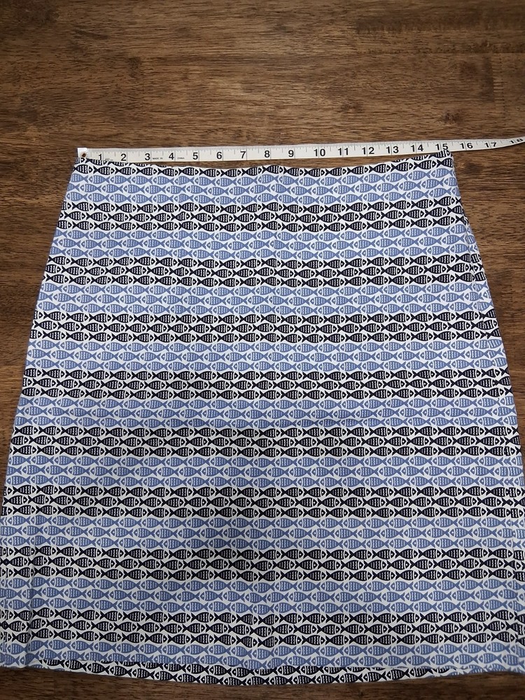 Talbots size 8 skirt fish print