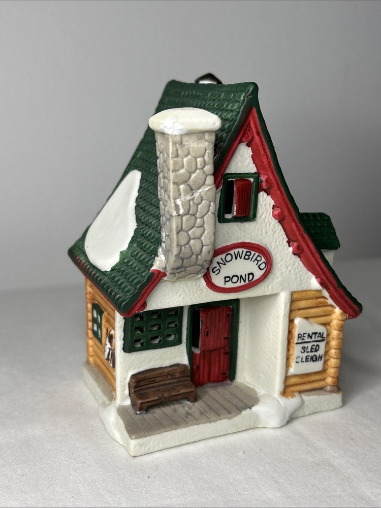 1995 Lemax Snowbird Skate Pond Rental Chalet No Box Excellent Condition