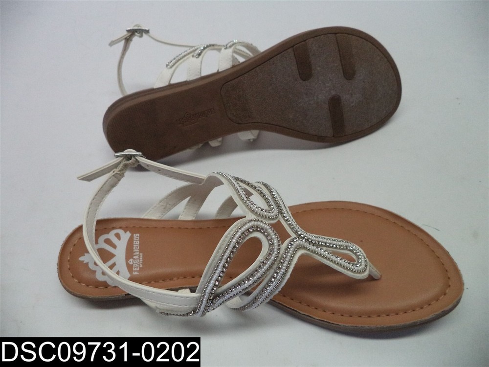 Women's Size 7 M Fergalicious White Shimmer Sandals Style G2926M1101