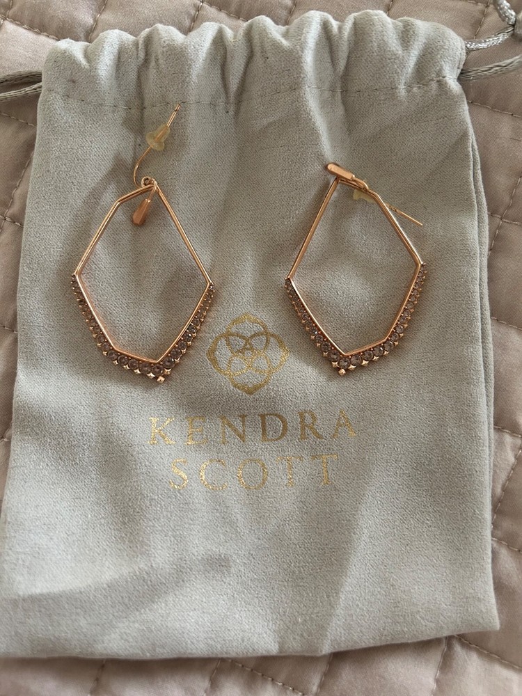 Kendra Scott Drop Diamond Earrings in Elegant Rose Gold