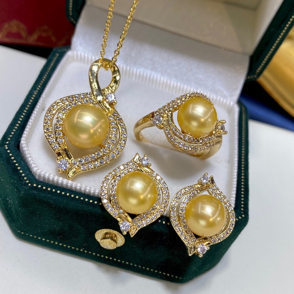 AAAA-9mm Nanhai Gold Pearl Pendant & Earrings Set 925 Silver 18-Inch Chain  