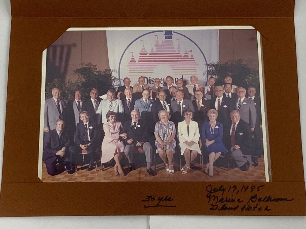 Vintage 1985 Disneyland Cast Member Class of 1955 Photo and Activities Folder