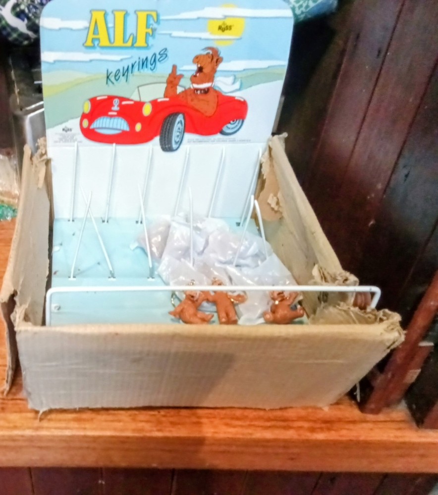 1988 Russ Alf  set   brand new or bags , original box shown . Many Sets  Avail