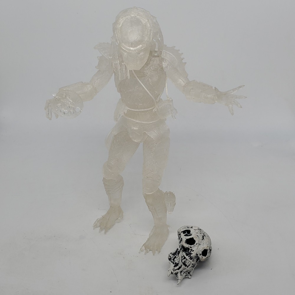 NECA Predator City Hunter Cloaked Predator with Accessories SDCC Exclusive VG