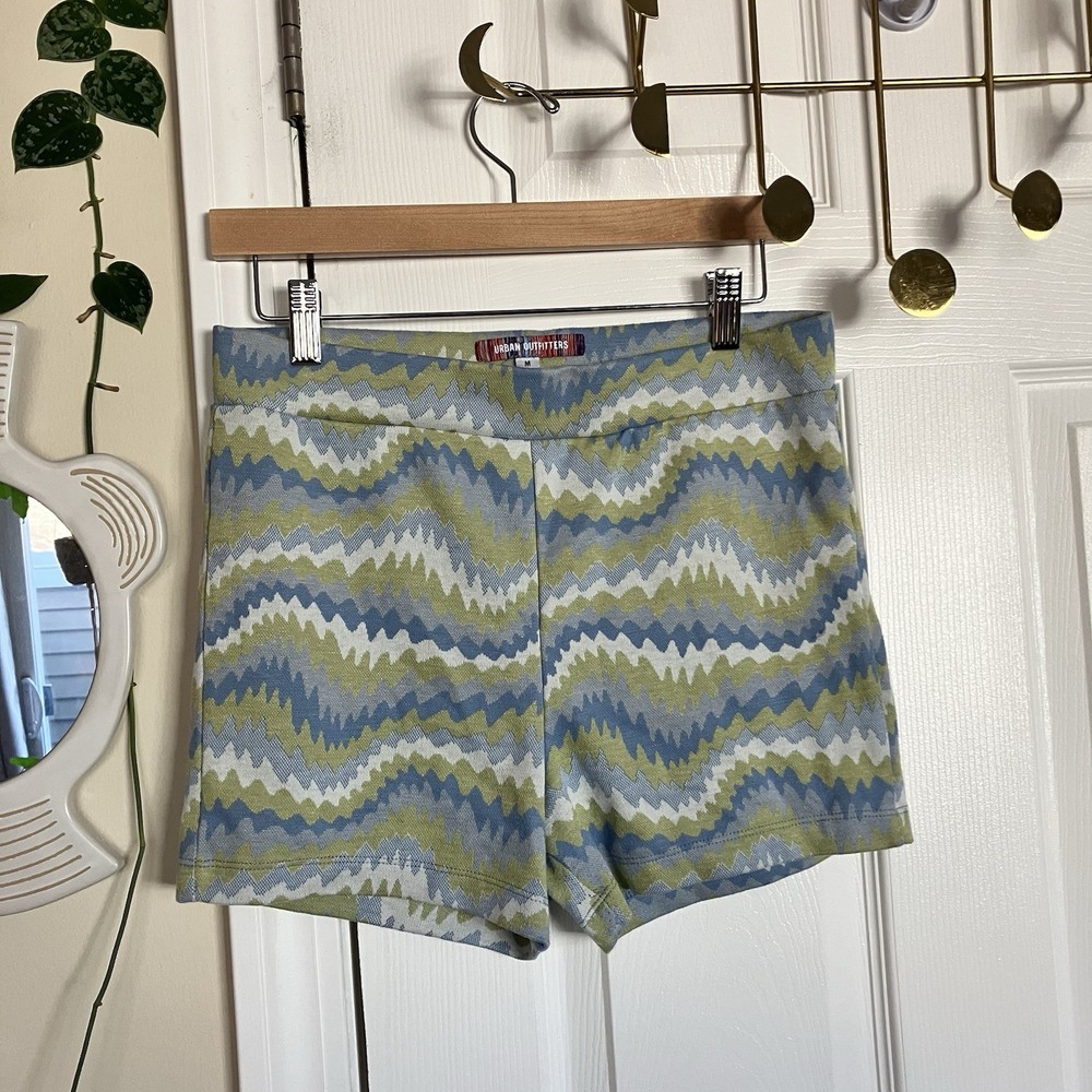 urban outfitters patterned shorts medium