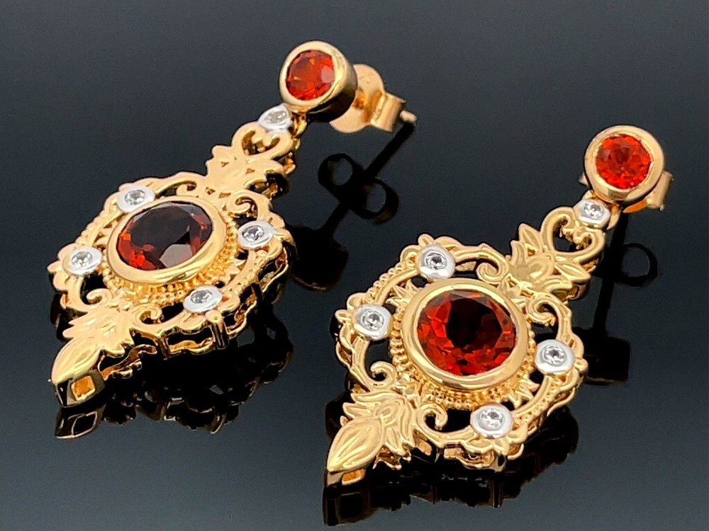 Schmuckjagd 925 Yellow Gold Earrings with Madeira Citrine and Zircon