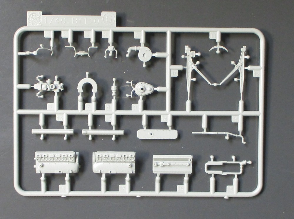 1/48 Cyber Hobby Bf110E-2 Tropical with Parts Tree G from Kit 5560-image