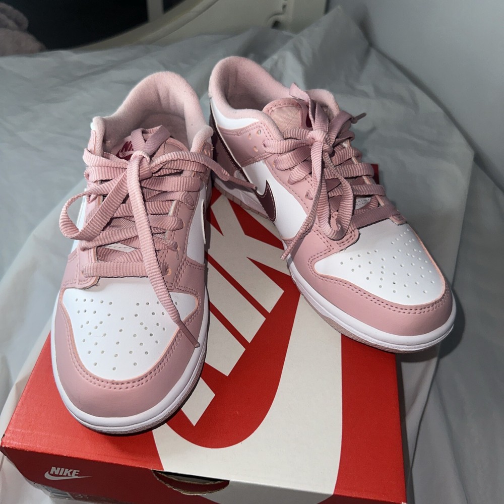 pink dunks size 3.5 y