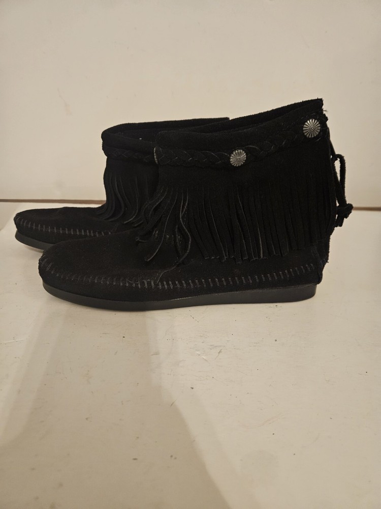 Minnetonka High Top Fringe Boots Black Suede Size 6.5 Western Festival Style