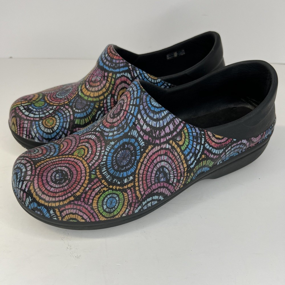 Crocs at Work Neria Pro II Colorful Graphic Slip Resistant Clog Womens Size 10