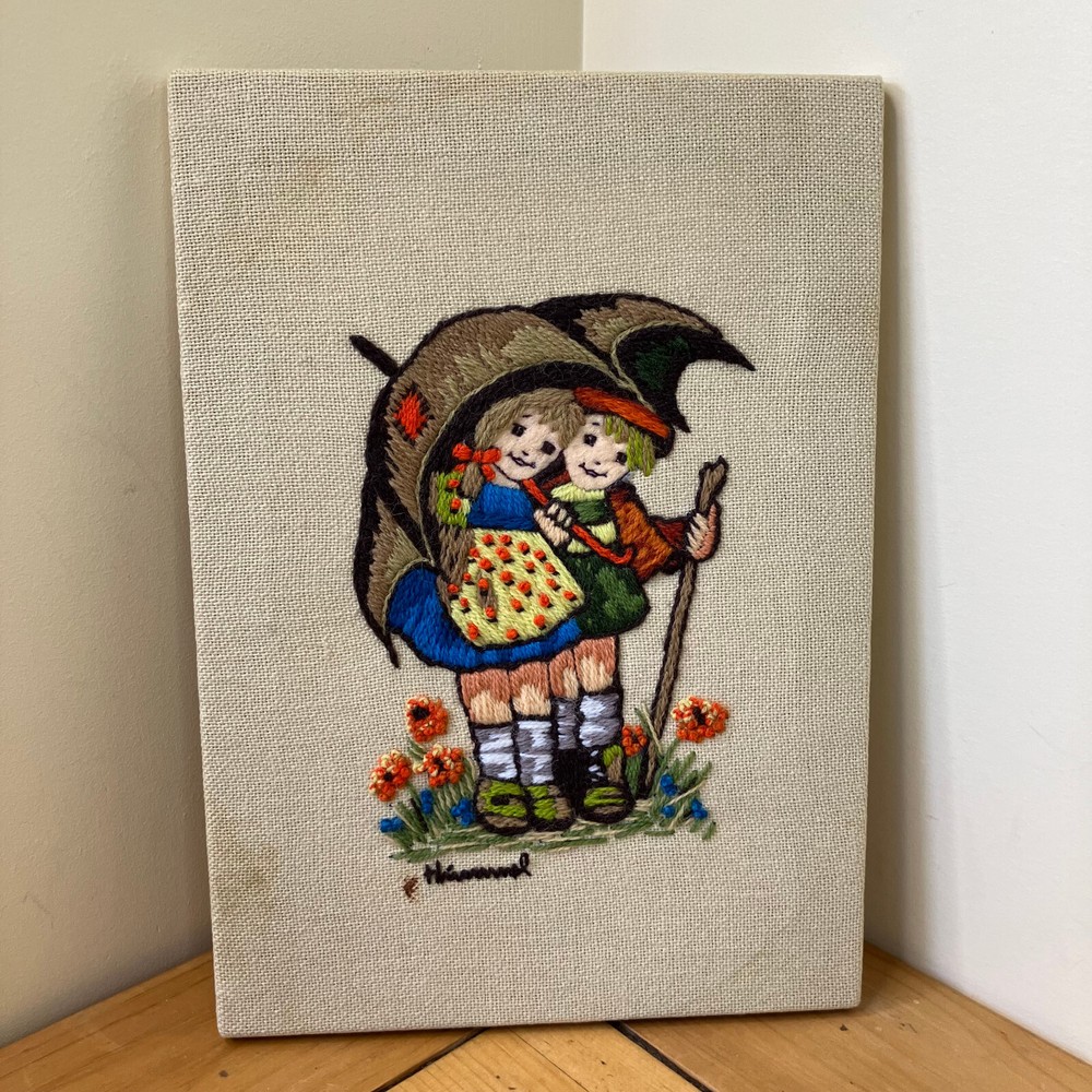 Vintage 1975 Hummel Paragon 0364 Crewel Embroidery Children's Umbrella