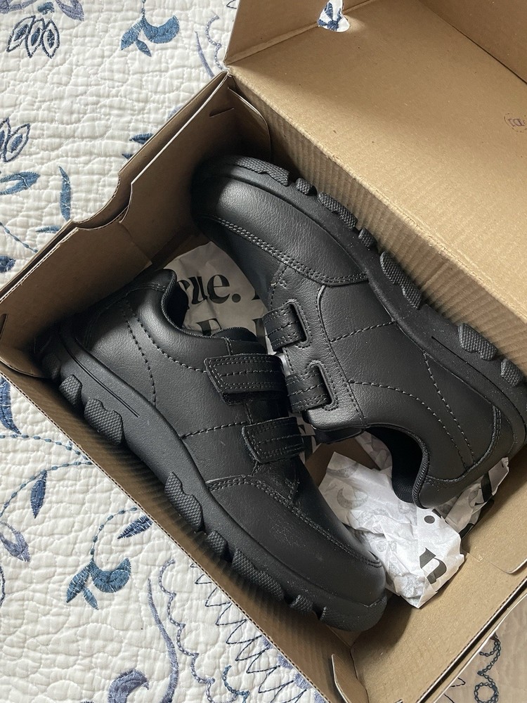 Hush Puppies Boys Black Jace Hook Loop Uniform School Shoes, Size 2.5M