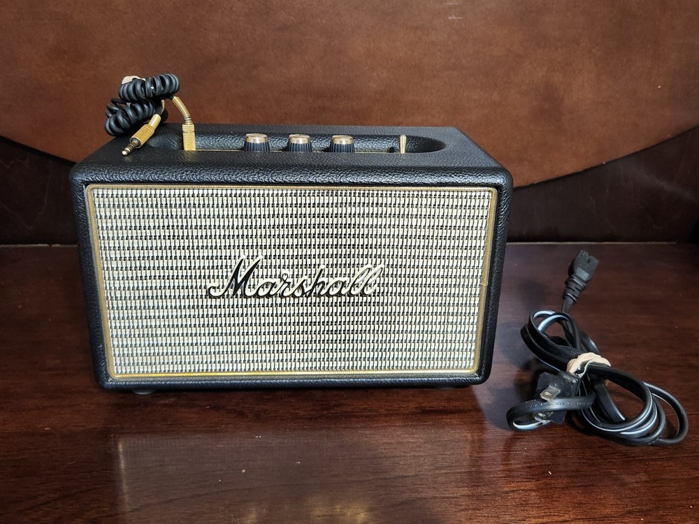 Marshall Kilburn Bluetooth Speaker Black With Carry Strap And Aux Cord *Tested