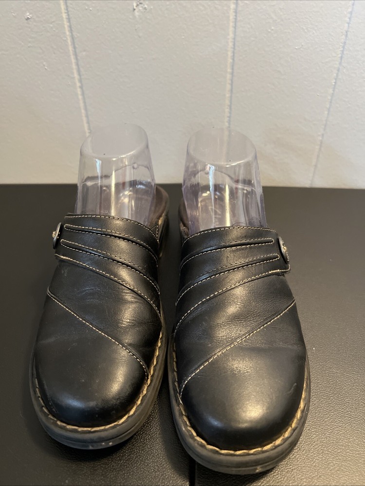 Clarks Womens 6M Black Leather Mule Slip-On Clog for Classic Comfort