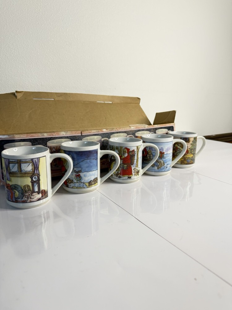 Vintage Christmas Mug Set – 5 Ceramic Cups Santa Claus Holiday Scenes w/