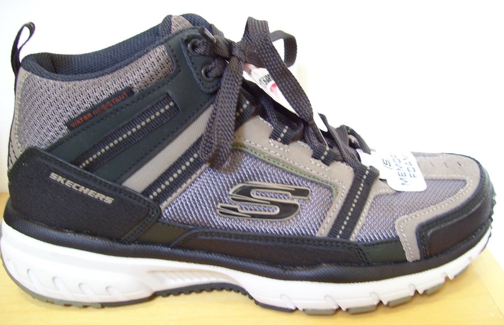 Boys Men's Skechers Taupe Black 51562 Memory Foam Water Resistant Sneakers Sz 7