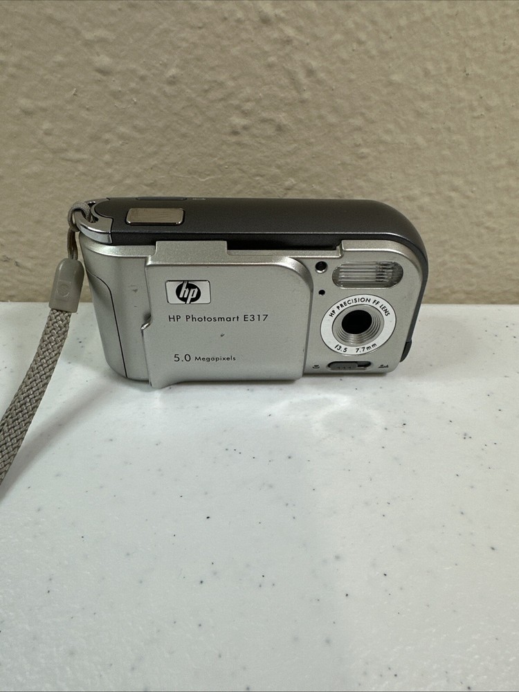 HP Photosmart Camera E317 5.0 Megapixels Gray  Working Great Camera!