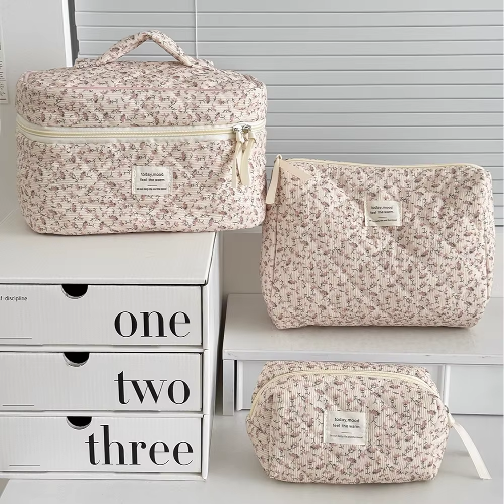 Wholesale Vintage Women Floral Print Cosmetic Pouch Handbag Travel Orgainzer Mak