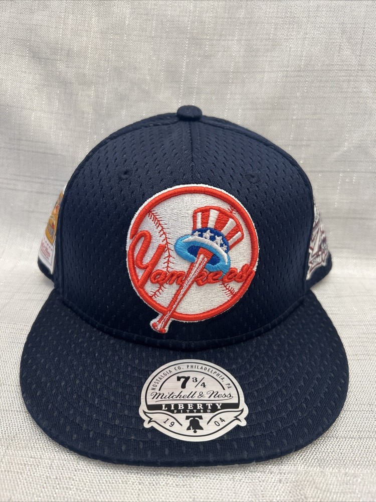 Mitchell & Ness MLB New York Yankees Logo Blue Cooperstown Fitted Hat 7 3/4 New