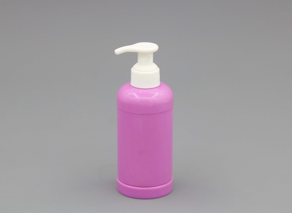 American Girl bottle of lotion for 18