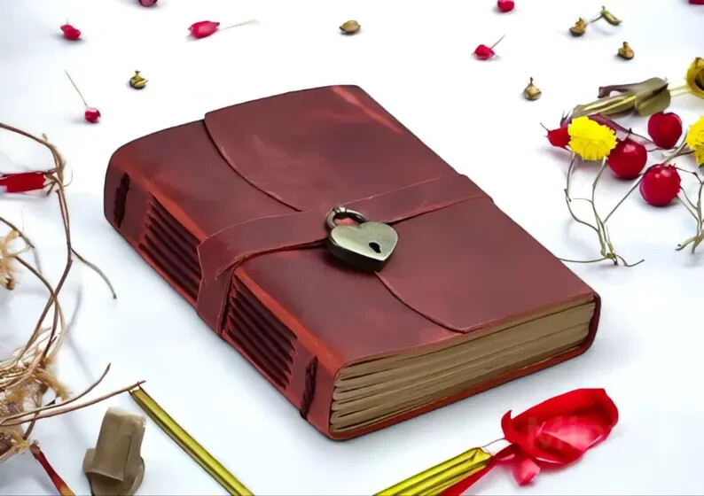 Lockable Leather Diary with Lined Pages - Notepad for Him & Her