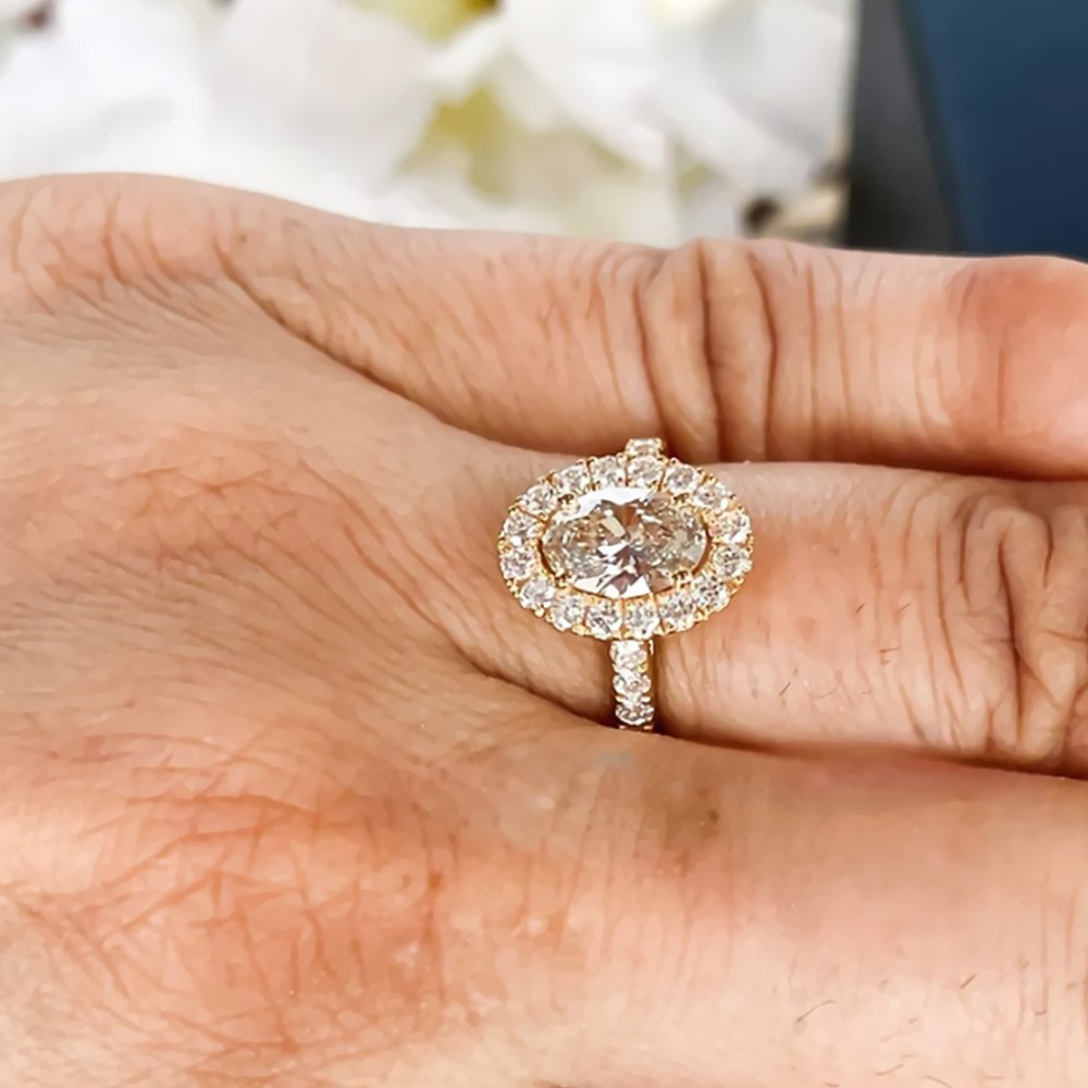 Luxury Diamond Ring 14k Yellow Gold Lab Grown 1.35 Carat IGI E F  VVS2  Oval Cut