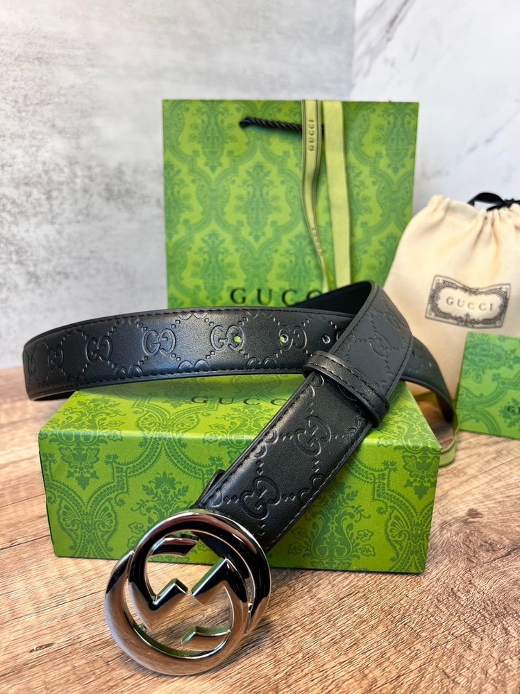 Gucci Black Leather Belt with Silver Buckle for Men Size S-M 100% Authentic