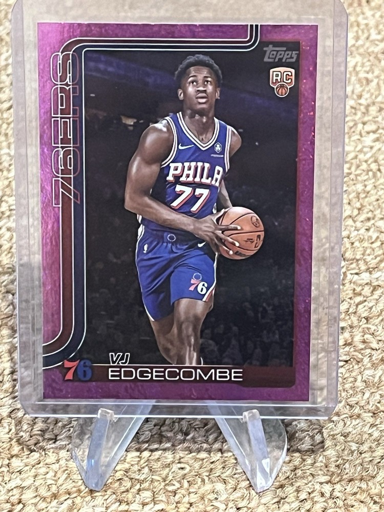 VJ Edgecombe Pink Holo Foil RC NBA Topps 2025-26 #203 SP Philadelphia 76ers
