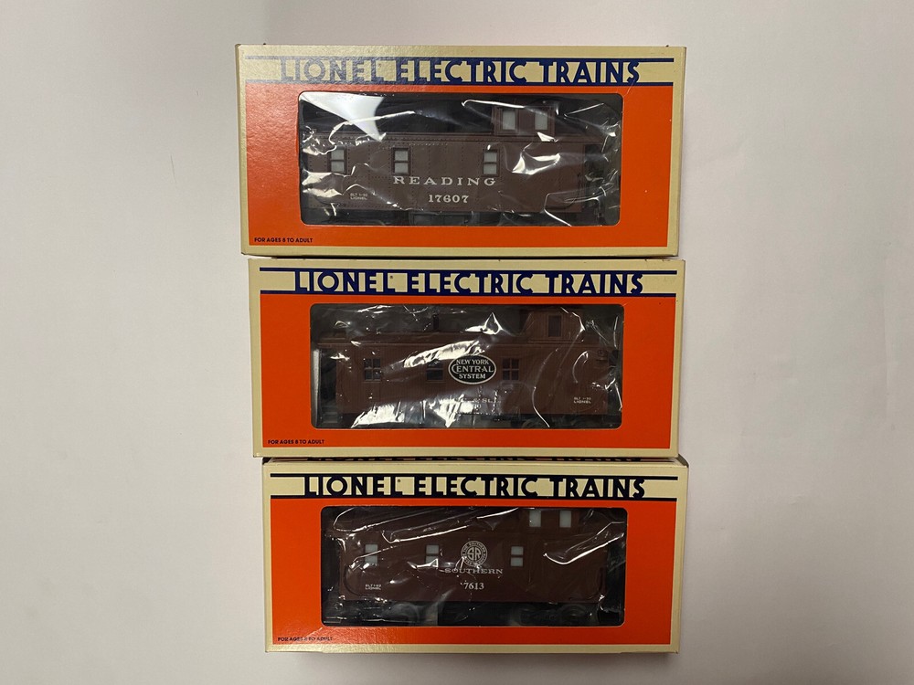 Lionel Reading NYC Southern Cabooses 6-17607 17611 17613 Model Train Set