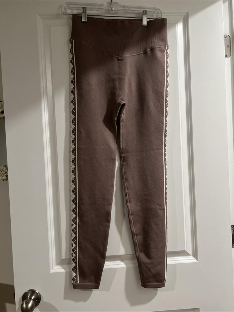 Victoria Secret Pink Women’s Size L Winter Seamless Classic Legging NWT Taupe