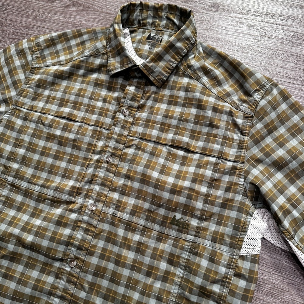 REI Co-op Men's Medium Green Nylon Plaid Vented Hiking Shirt for Outdoor Camp Safari