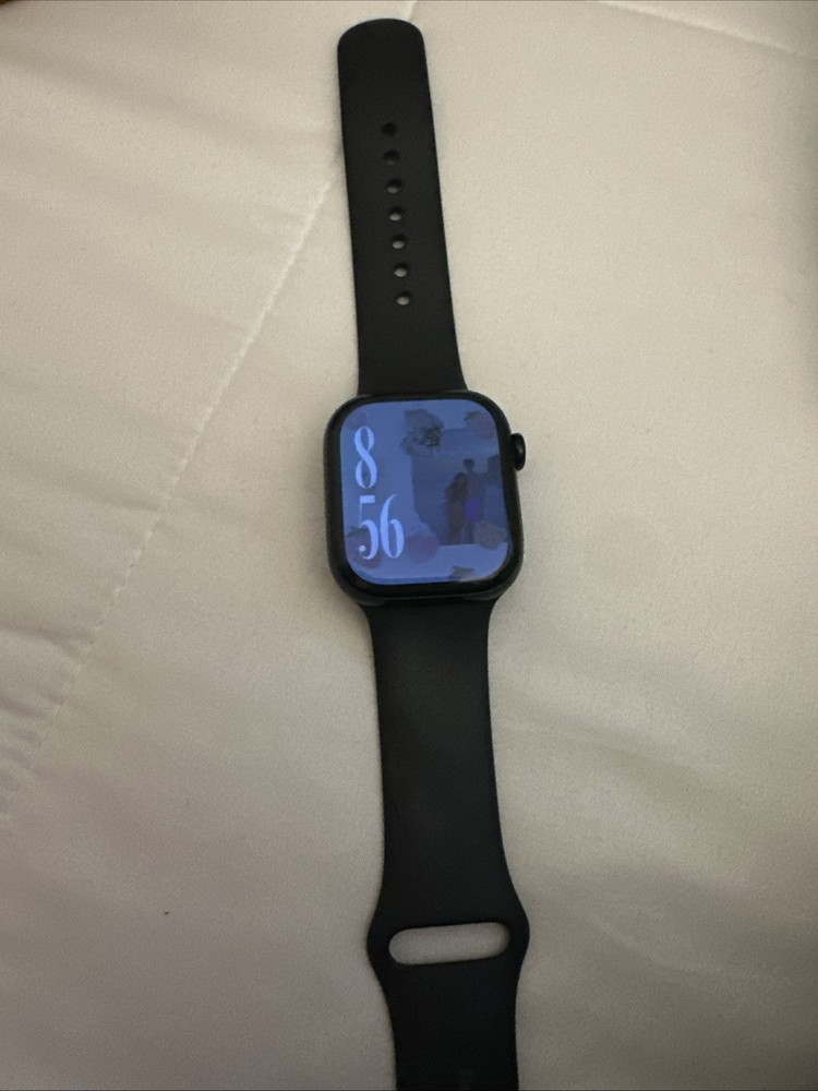 Apple Watch Series 10 42mm GPS in Sleek Jet Black