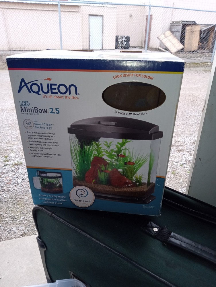 Aqueon 2.5G LED MiniBow SmartClean Aquarium Kit with Nano Filter  