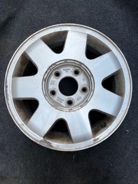 Wheel 15x6 Alloy 7 Spoke Fits 02-03 SEDONA 256204