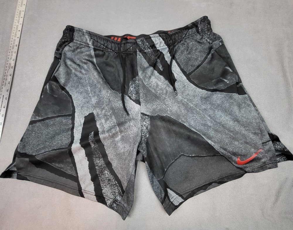 Nike Training Shorts Mens 2XL Gray Black Stripe Dri-FIT Athletic Gym DQ1915-010
