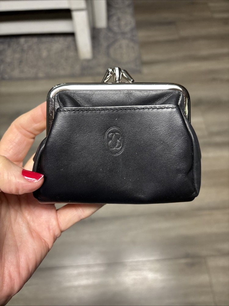Buxton Black Genuine Leather Coin Purse Double Kiss Lock Very Nice Clean Vintage