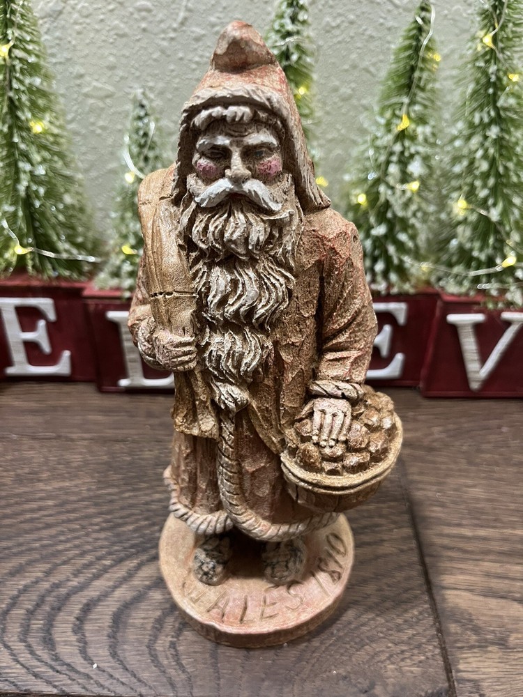 Wood World Inc 1989 Santa Old World 1810 Wales Sepia Toned Collectible Figurine