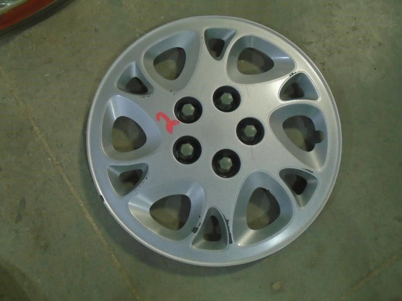 12-Slot Wheel Cover HubCap for 2002-2005 Saturn L Series 1555546