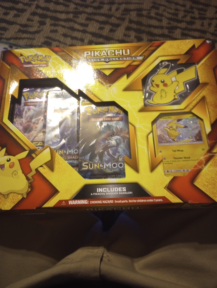Pokémon Sun & Moon Booster Pack - 10 Cards