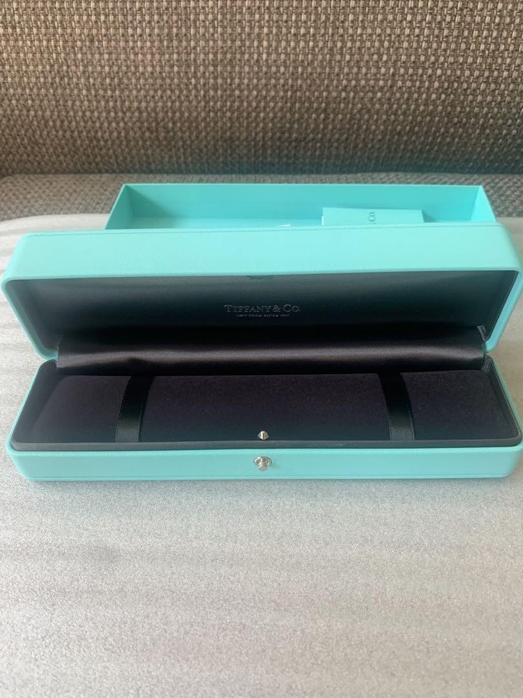 Tiffany Hardware Large Link Bracelet Box with Booklet