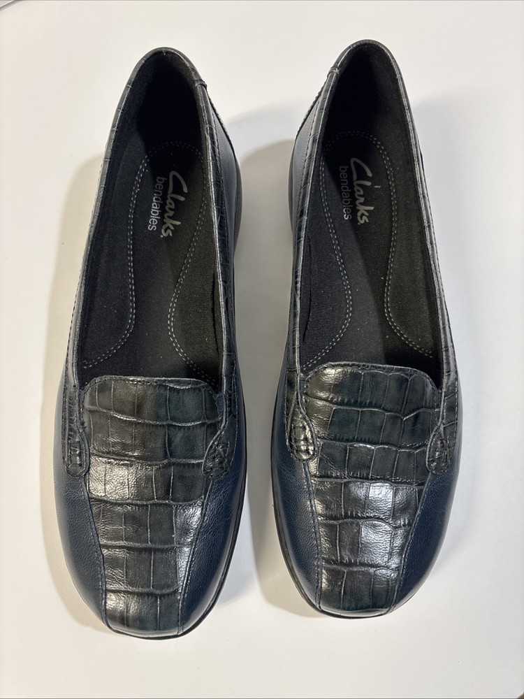 Clarks Bendables Women’s Loafers 7 Navy Slip-On Comfort Shoes Croc Toe