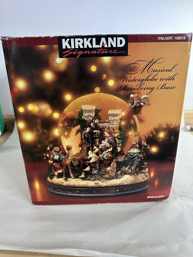 Kirkland Signature Large Waterglobe Nativity Scene w/ Revolving Base 109619