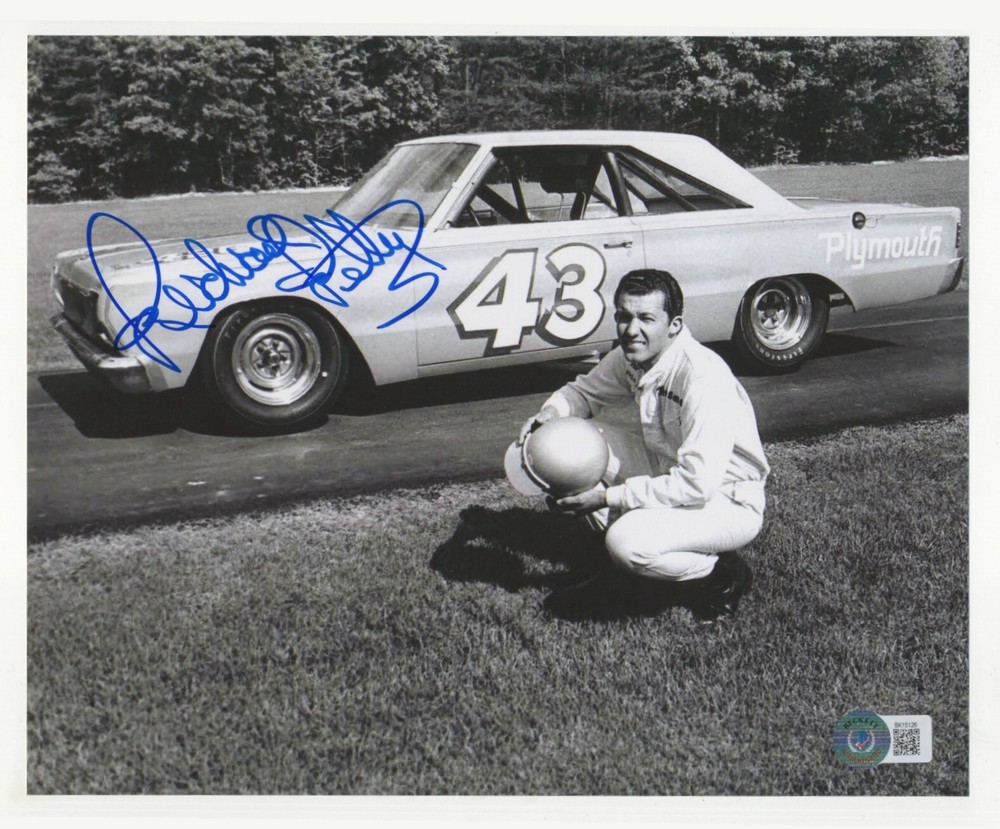 RICHARD PETTY - Signed/Autographed - 8x10 Photo - BAS Beckett