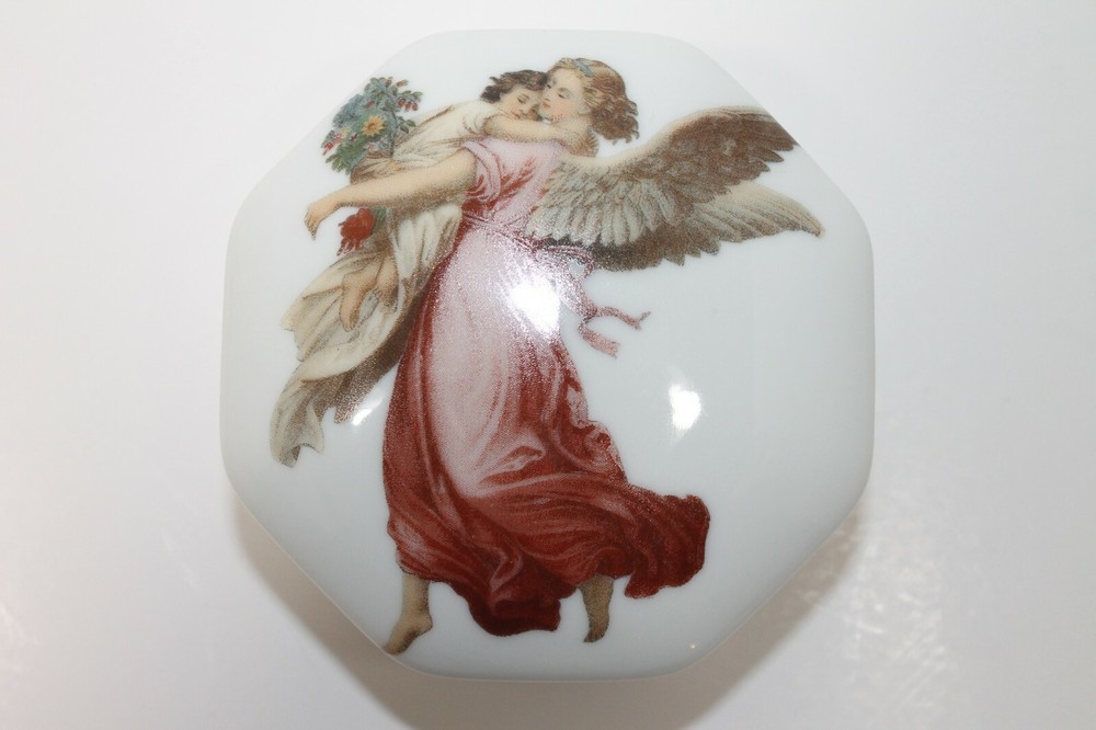 Vtg White Porcelain Victorian Scene Guardian Angel & Child 3.25 in Trinket Box