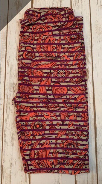 LuLaRoe Valentines Hearts & Stripes Gray Leggings - Fast Shipping-image