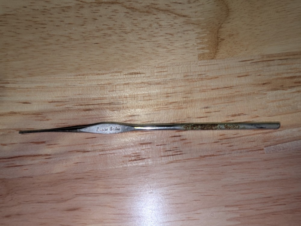 Vintage Susan Bates Clipson Aluminum Crochet Hook Size 12 1.75mm