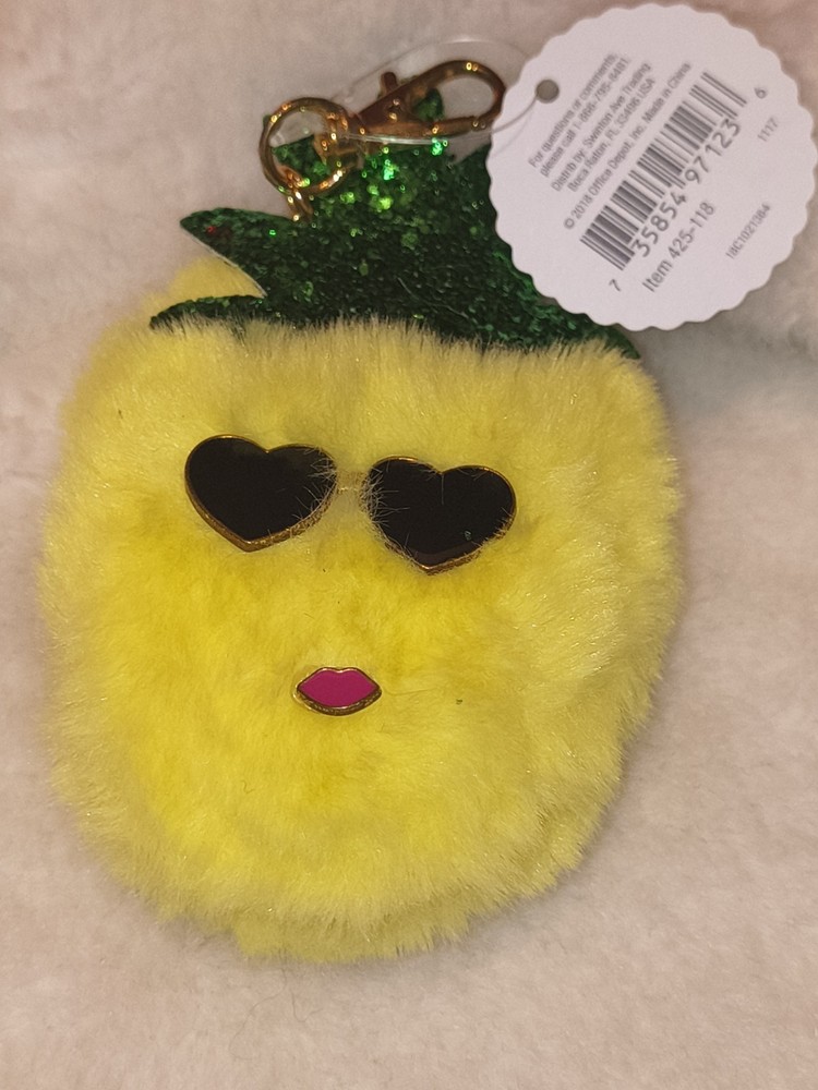PLUSH YELLOW PINEAPPLE KEYCHAIN (A)