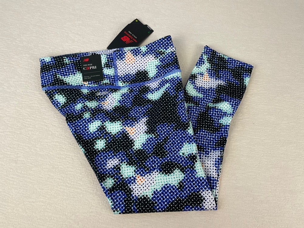New Balance Mid Rise Capri Fitted NB Dry Blue Printed Legging Size Large